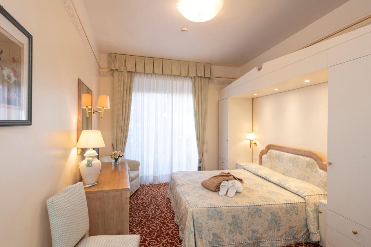Hotel Astoria