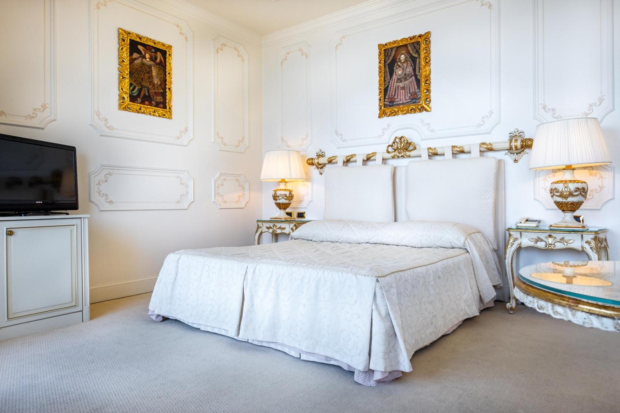 Hotel Astoria 4*